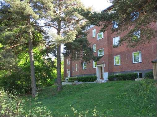 SID 9 (23) Kv Farinet Offentlig service Skola och förskola Närmaste grundskola är Kvickentorpsskolan, ca 400 m från planområdet. Här finns också en förskola med 3 avdelningar.