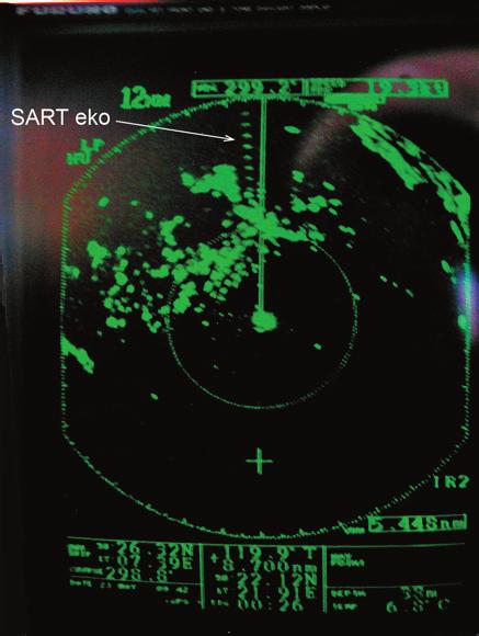 23 Nr 305 radar bl.a. genom att den sänder kontinuerligt (istället för pulserande). Dessutom är den inte förenlig med radarfyrar och transpondrar och visar därför inte t.ex.