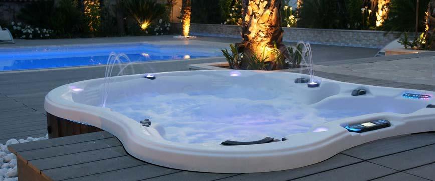 BEKVÄMT OCH LÄTTSKÖTT När du köper ett Dimension One Spa är det för att njuta, inte för att få mer arbete.