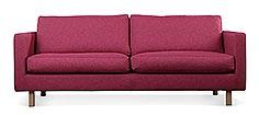 Mario Jonas Ihreborn - 2013 Trästomme med nozagfjädring. Stoppning av högelastisk polyeter och polyesterfiber. Formgjutna sittplymåer i högelastiskt skum eller fjäderplymåer med kallskumskärna.