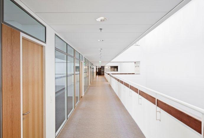 I fler och fler kontorsbyggnader är korridorerna dessutom informella mötesplatser,