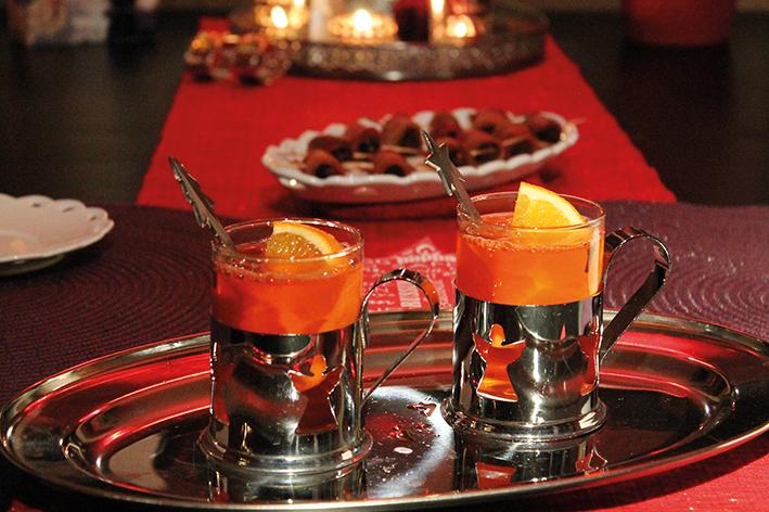 Aperol winter warmer (2 glas) Denna varma dryck som vi gett namnet Aperol Winter Warmer är ett gott alternativ till glögg om man inte vill ha det alltför sött.