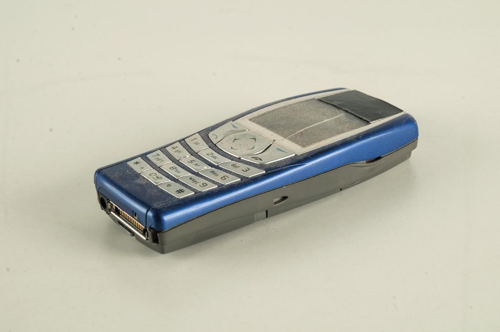 De nordiska staternas samarbete inom kommunikationsteknologin banade väg för Nokias och Ericssons framgångar på 1990-talet. Sveriges kommersiella framgångar inom mobiltelefonin på 90-talet.