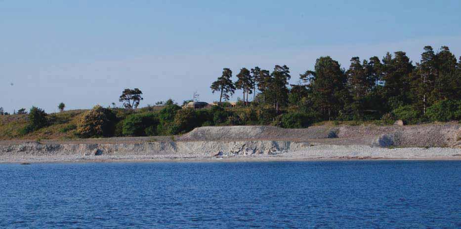 Befintlig bunker Byggnad nr 22:40 Befintligt värn nr 22:40 och nybyggnad, knappt synlig från havet men med havsutsikt.