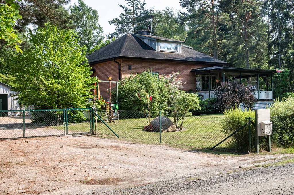 Mysig villa på stor tomt i