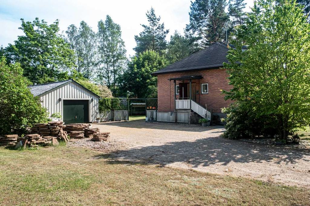 Mysig villa på stor tomt i Everöd! Rektorsvägen 8, Everöd - PDF Free  Download