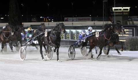 nyhetsbörsen januari2012 120120 Kajsa vann med Louise Lucky Brick Kajsa Frick noterades för en seger på Romme ikväll. Med Fredrik Pedersens Louise Lucky Brick vann hon V5-4.