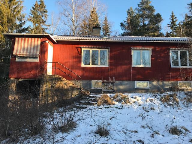 ÅTGÄRDSRAPPORT Energideklaration Byggnadsuppgifter Fastighetsbeteckning: RÖNNEN 10 Besiktningsuppgifter Datum: 2019-01-14
