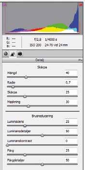 Toning korrigerar färgstick i exempelvis konstljus och skuggor. 3 LJUSBALANSEN justerar man generellt i bilden med Exponering.