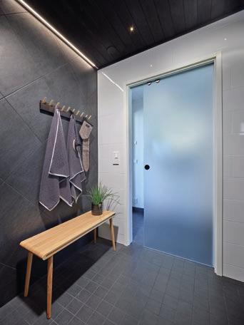 Liune Door