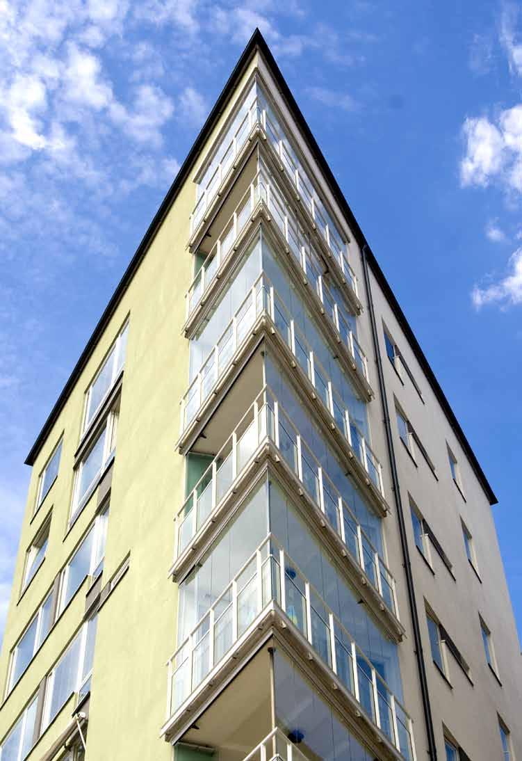 5602 Detta är ett enkelt och sparsamt elegant trycke i mässing. Trycket är avsett för lätta innerdörrar inom bostadssektorn där viss elegans eller äldre tidsanda önskas.