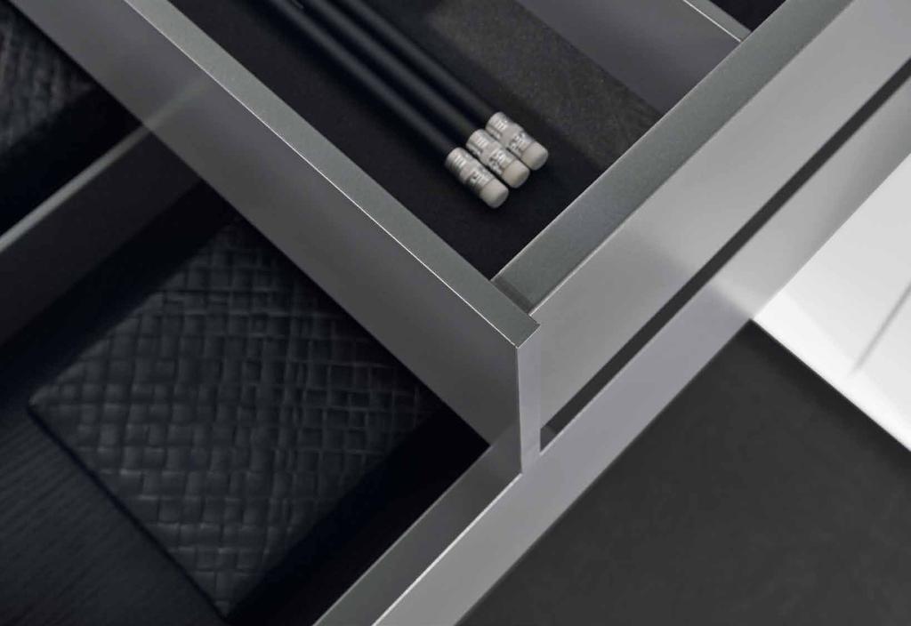 Perfekt komplettering. Invändigt så väl som utvändigt. Avskalad design och en enkel, graciös stil är dagens trender. Hos Vionaro kan man följa den yttre elegansen hos lådorna även invändigt.