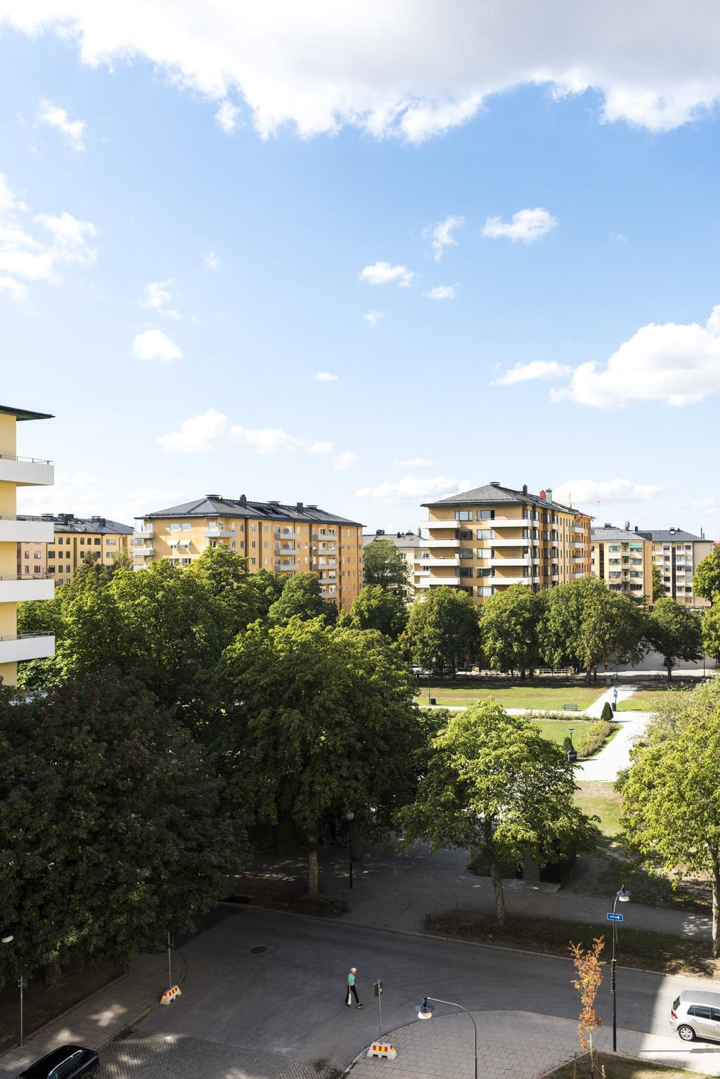 FASTIGHETSBYRÅN STOCKHOLM - ÖSTERMALM SIBYLLEGATAN 28 114 43 STOCKHOLM TEL 08-459 02 70 FASTIGHETSBYRAN.