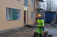2013 Byggkostnad F-btkn ca 90 mkr Kvarteret Brogården omvandlas Byggmånader 18 Kvarteret Brogården i utkanten av Alingsås har genomgått en omvandling Entr.