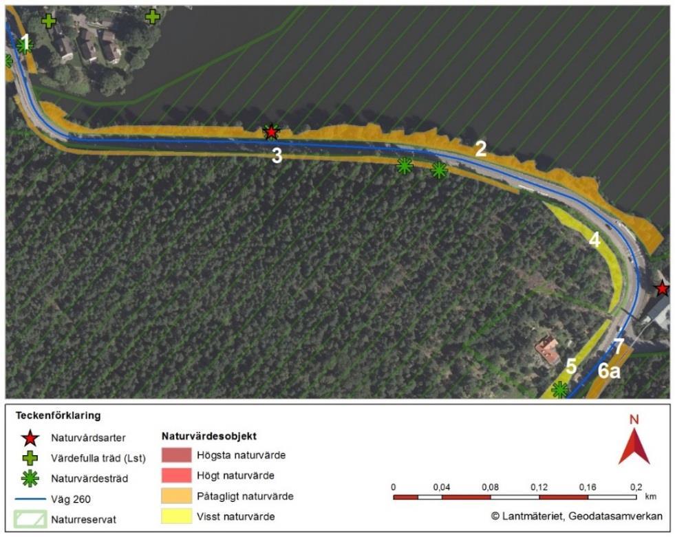 är 3,0 meter. Den nya gång- och cykelvägen planeras bli 4,3 meter bred. Ny mark behöver tas i anspråk delvis inom naturreservatet Nackareservatet.