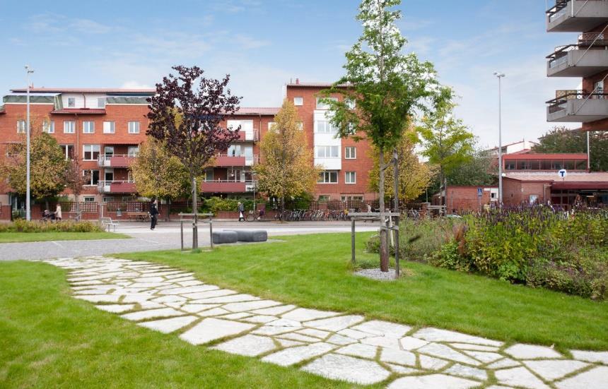 Ordförande Magnus Brattström har ordet PRO Skarpnäck är en mycket aktiv förening, vi har aktiviteter för alla, vi samarbetar även med andra PRO föreningar och