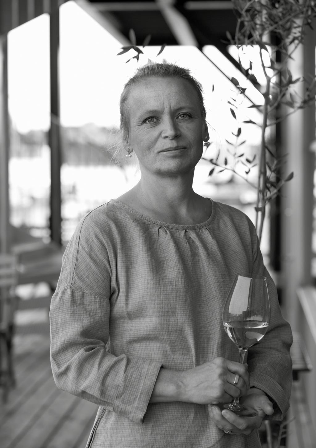 1 AV VÅRA VÄNNER Nu när jag har vant mig vid att dricka ur och hålla i ett Differenceglas känns alla andra glas