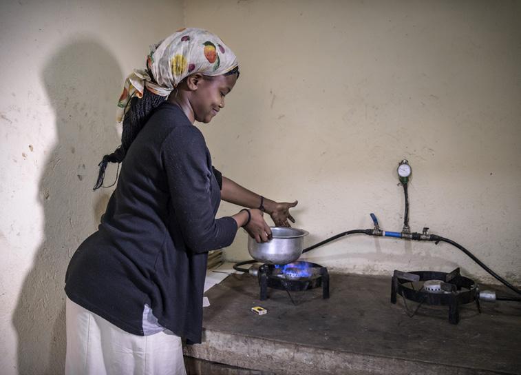 This eliminates smoke from the kitchen, reduces health complaints and produces fertile, organic remains (slurry) that can be used as fertilizer on the farm. Read more.