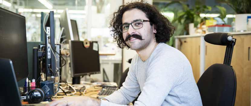 Hassan Foroughi Asl, bioinformatiker Forskning och utveckling Naturvetare arbetar ofta med verksamhetsnära forskning och utveckling inom vården.