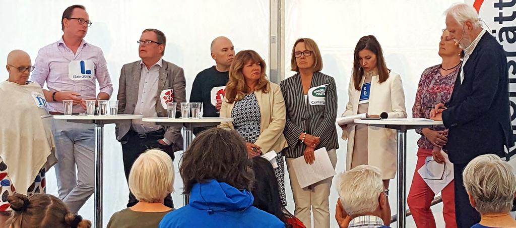 Utöver samverkan funktionsnedsättning. De medlemsföreningar som valt att delta informerade om sina aktiviteter, värvade medlemmar och nätverkade med politiker och andra samhällsaktörer på plats.