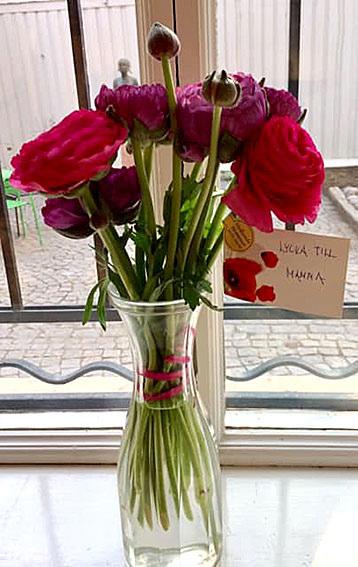 Blommor fick jag.