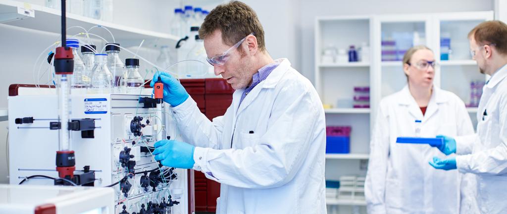 AFFÄRSIDÉ Affärsidé och mål Xbrane utvecklar och tillverkar biosimilarer på avancerade och ofta mycket dyra originalläkemedel.