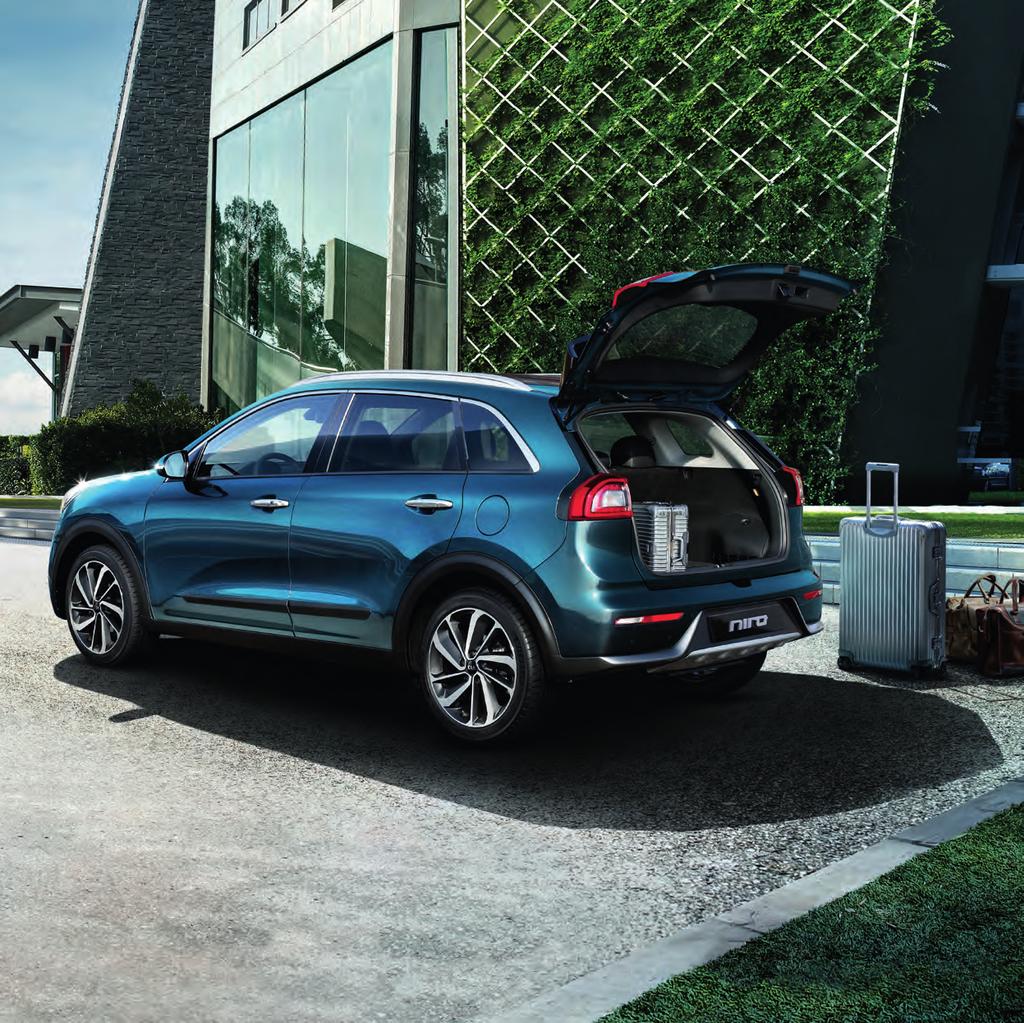 Niro 451 l lastkapacitet Med alla säten uppfällda rymmer e-niro imponerande 451 liter (436 liter för Hybrid samt 324 liter för Plug-In