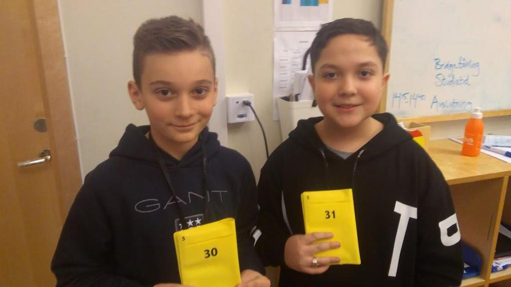 Inför vårterminen beslutade Vittraskolan att inte fortsätta med bridgen i fjärde klass. Det var nog klokt.