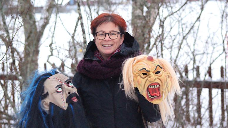 Björköborna värnar om gamla fastlagstraditioner I Björkö i Korsholms skärgård får man se upp så här års.