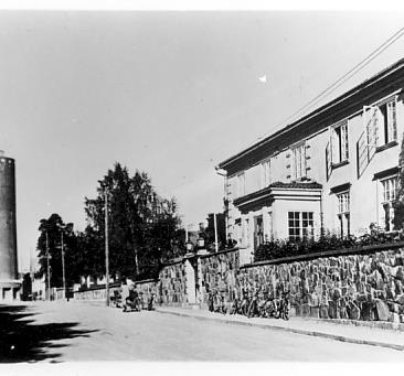 R H O D É N S H U S S V E N S K A G Å R D E N 1950 Här verkade också