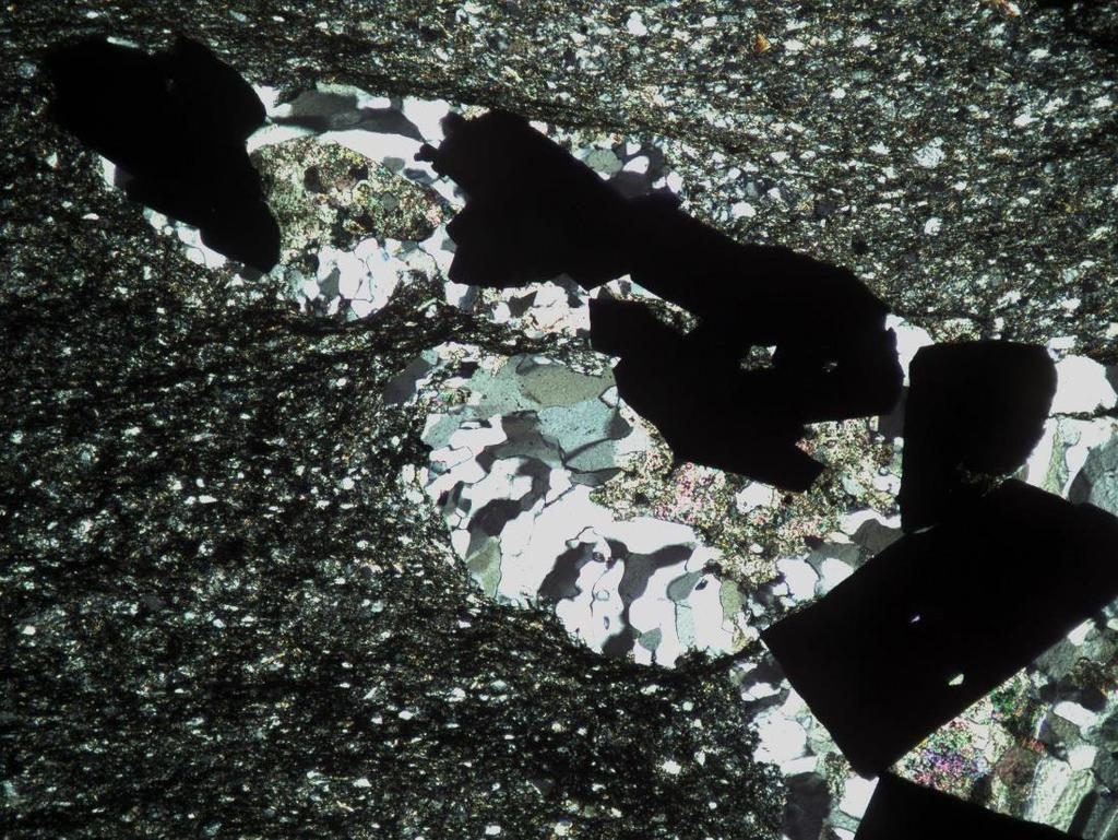Pseudomorf av gips: Islay