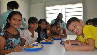 8 Barn i Nöd Kärlekens Hem Det har nu gått drygt åtta år sen vi invigde Kärlekens Hem i Manacapuru. Många barn har under åren fått mat, stöd och hjälp på centret.