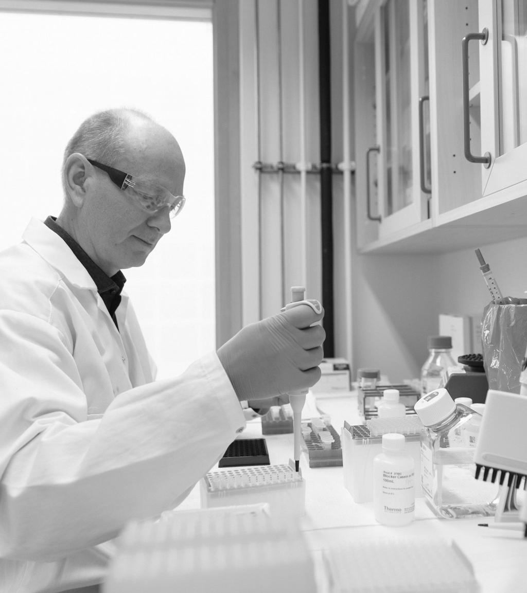 Behandling av akut antikroppsmedierad avstötning (AMR) vid njurtransplantation Akut AMR är en av de allvarligaste komplikationerna efter genomförd njurtransplantation och förekommer hos 10 15 procent