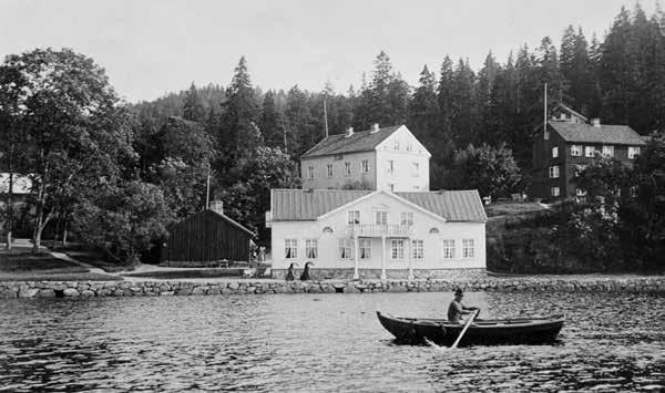 Lejas Café Konditori Snäckan Vill du hellre fika i en miljö där kungliga och