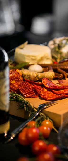 På Best Western Hotell Carlia kan du besöka restaurangen Meatings och avnjuta vällagad