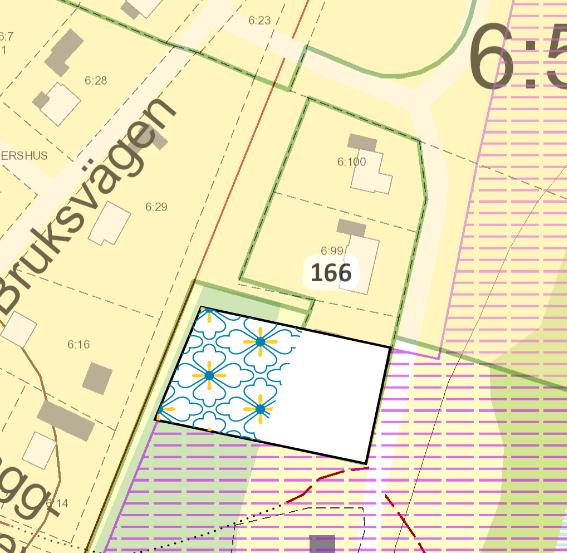 34 Inom planområdt finns tt av Länsstyrlsn invntrat skyddsvärt träd, n bok md stor omkrts (361 cm) på dn md bostadshus bbyggda privata fastightn Hlmrshus 6:9.