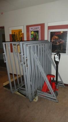 Handtruck med 4 sektioner kravallstaket