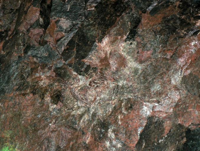 Figur 4-9 och Figur 4-10 visar stuffen för en och samma salva med hålbottnar från hjälparhålen.