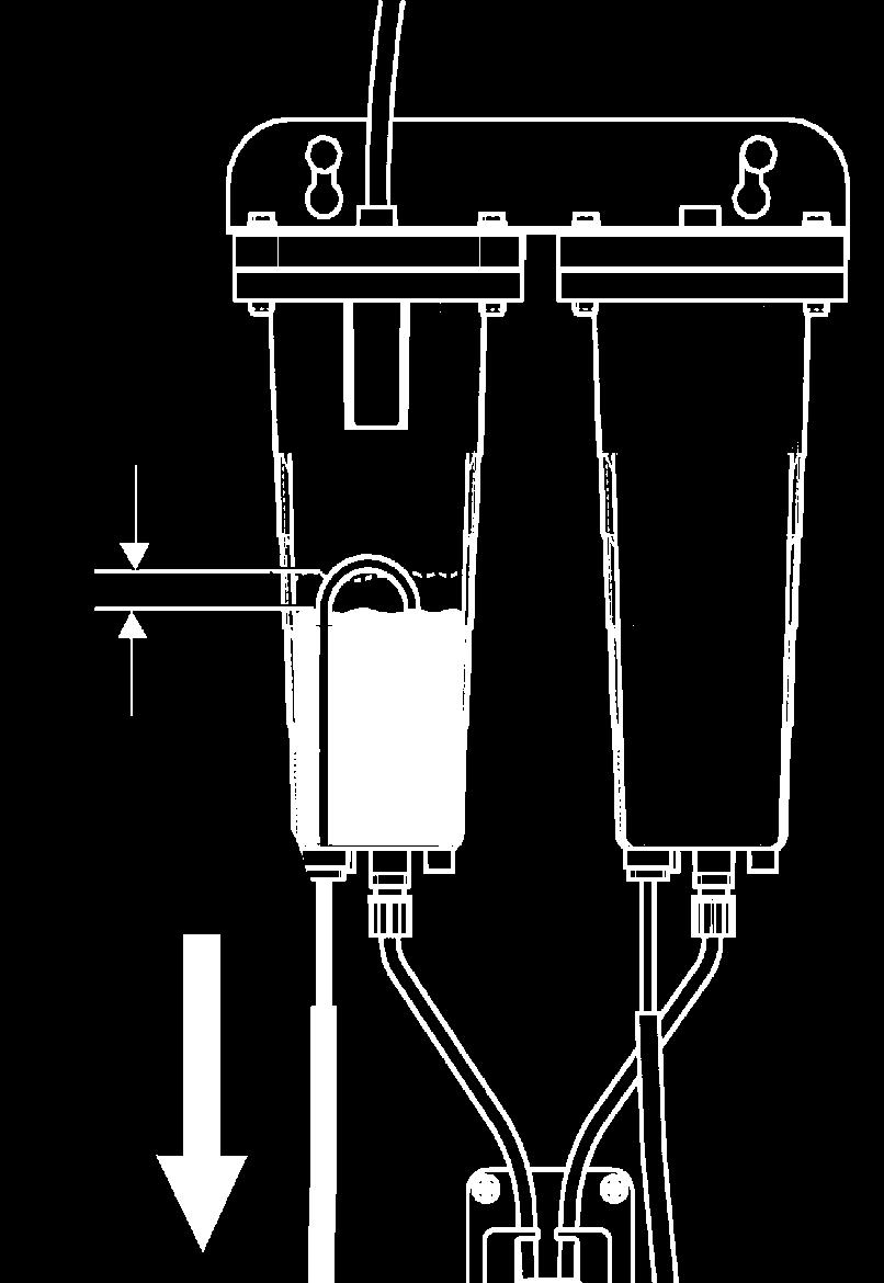 För att undvika att blanda syra och alkaliskt diskmedel tillåter ventilen som stänger flödet till diskautomaten bara att en behållare fylls upp.