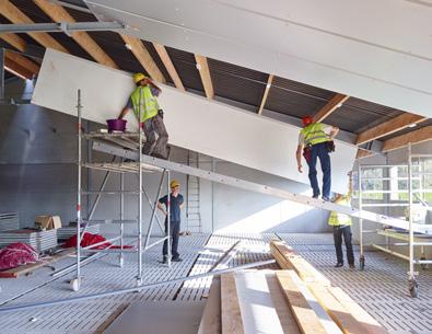 och lodräta väggar i industriella byggnader och jordbruksbyggnader. Skivan har en strukturerad aluminiumyta som är vit på ena sidan.