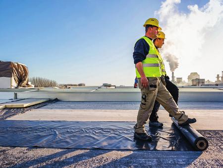 Värmeledningsförmåga 0,025 0,027 (beroende på tjocklek) Brandklassning F i enlighet med EN 13501-1 CE, EPD, FIW Tjocklek R-värde Förpackningsuppgifter [mm] [m 2 K/W] [skivor/paket] [m 2 /paket]