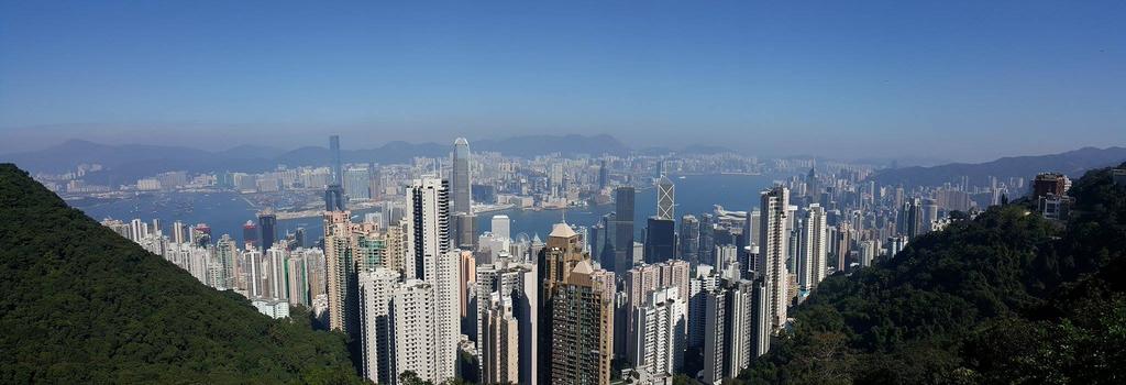 Hong Kong Utsikten från Victoria Peak, Hong Kongs högsta topp. Hong Kong är fantastiskt! Oavsett vad du gillar går det att hitta.