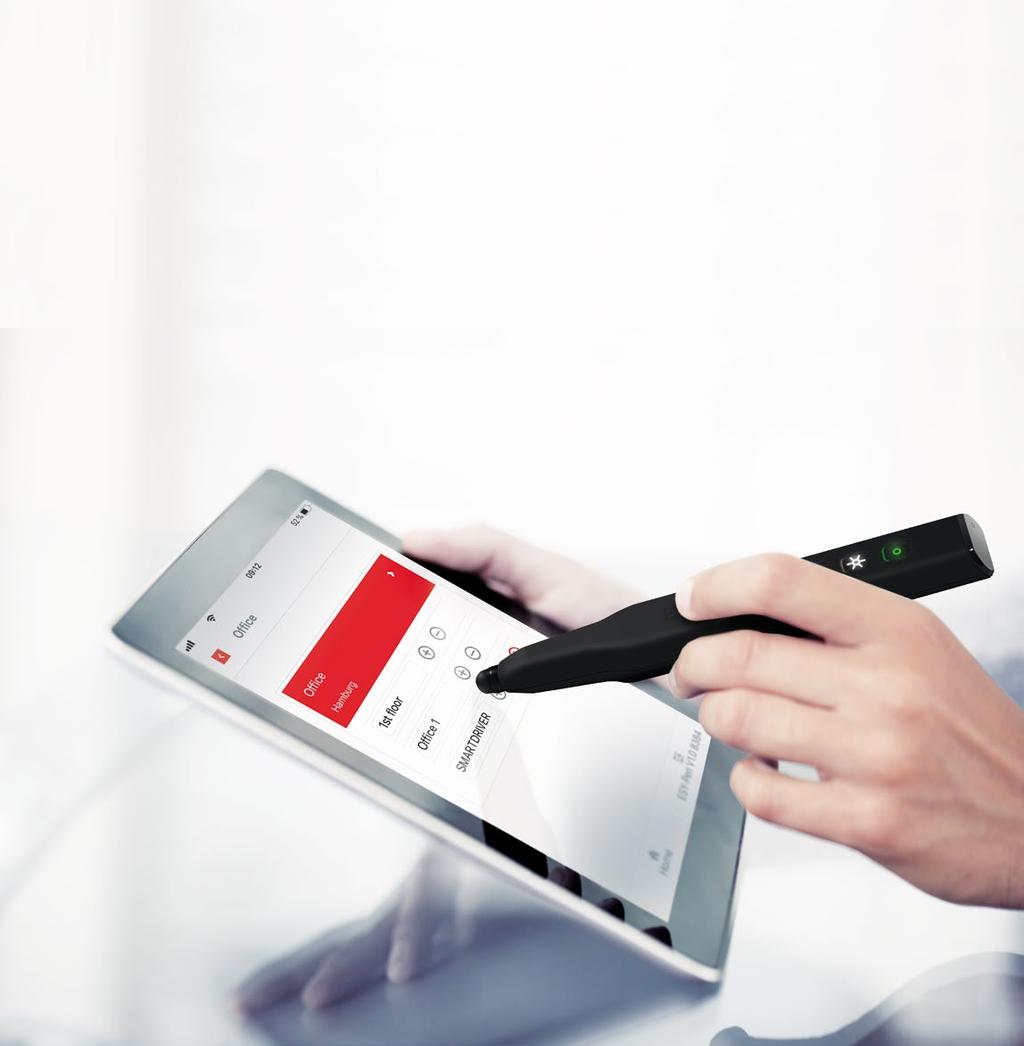 STYR INDIVIDUELLT FRÅN DIGITALT TILL MANUELLT Automation ger många fördelar men med ESYLUX är det inte något Måste, utan alltid ett Kan.