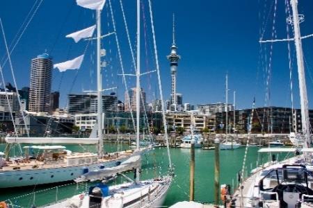 Resten av kvällen till eget förfogande i Australiens gourmetstad. (F) Dag 21 Melbourne 18 nov / 12 feb En halvdagstur där vi under förmiddagen får en guidad promenad i Melbournes okända gränder.