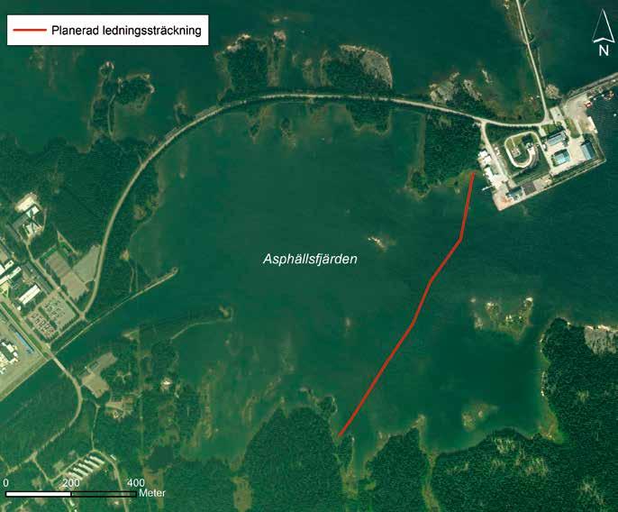 Bakgrund Figur 2. Flygfoto som visar den planerade ledningsdragningen i Asphällsfjärden. Karta: Eniro, bearbetad av Jens Lindström/NMG.