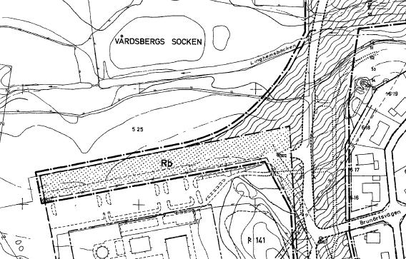 Figur 3. Utdrag ur gällande detaljplan BPL 578 från år 1974. Område markerat med röd streckad linje utgör avgränsning för upphävandet. Område i befintlig detaljplan markerat med vågor: Park.