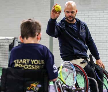 dig med en utvecklingsstörning På vårt läger i Falun genomförde vi Under lördagen genomförda vi Elhockey, Rullstolsrugby, Paraishockey, Bordtennis, Badminton,
