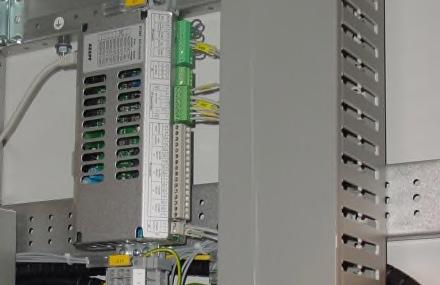 28 Om man önskar kan larmutgången vidarekopplas till övervakningsenhetens larmingång Fuse fault, se Manual för övervakningsenhet PCM2.