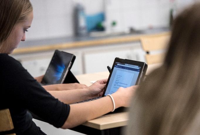 Kommunfullmäktiges beslut 2019-06-19, 78 1. Kommunfullmäktige fastställer utdebiteringen under 2020 till 22:21 per skattekrona. Nivån är oförändrad jämfört med 2019. 2. Kommunfullmäktige fastställer vision, övergripande inriktningsmål och förväntade resultat enligt upprättat förslag.
