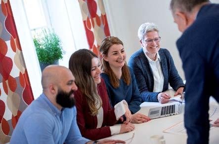 Revisionen och Valnämnden Valnämnden 1. Verksamhetsbeskrivning Valnämnden har tre ledamöter (och tre ersättare). Nämnden svarar för genomförandet av allmänna val. Revisionen 1.